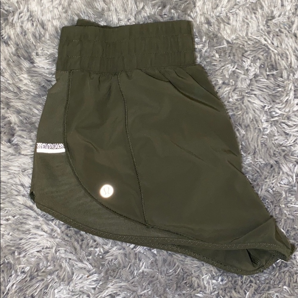 green lulu shorts size 4